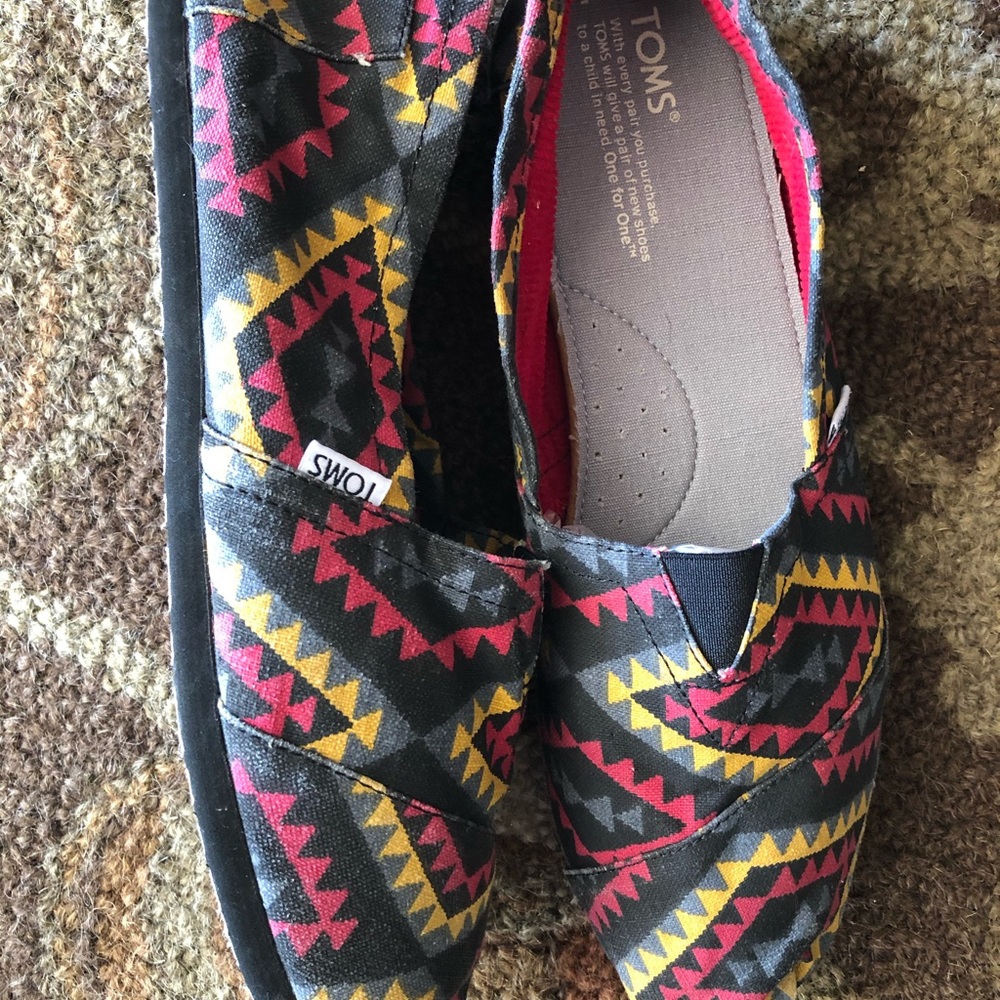 Men’s Toms Slip Ons